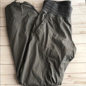 Women’s Lululemon Pant